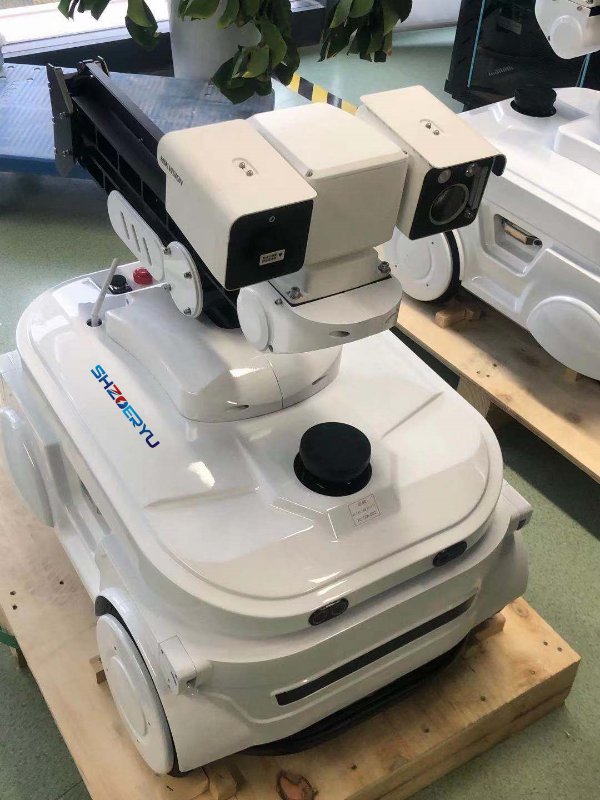 轮式巡检智能机器人